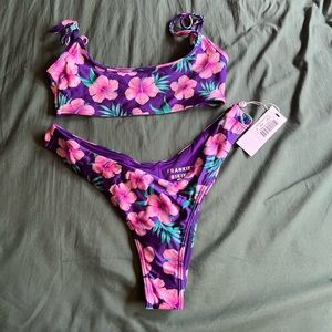 Frankies bikinis set